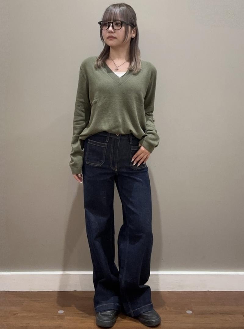 カシミヤニットコーデ