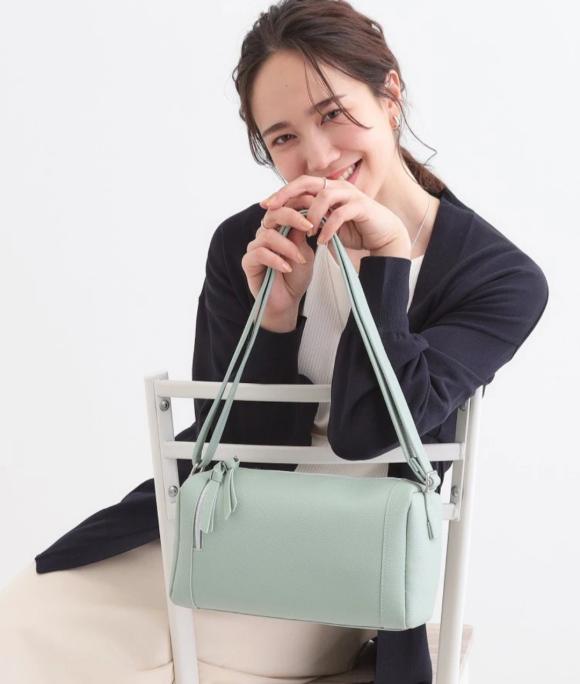 ダブルジップショルダーバッグ