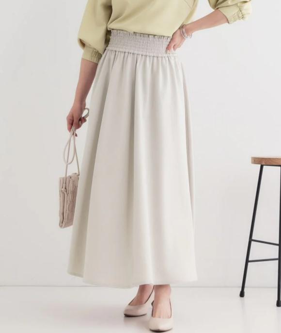 シャーリングフレアスカート