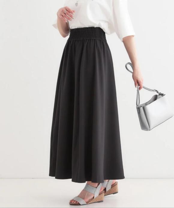 シャーリングフレアスカート