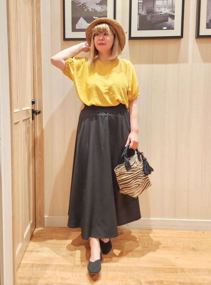 黄色×黒のサマーコーデ☀️