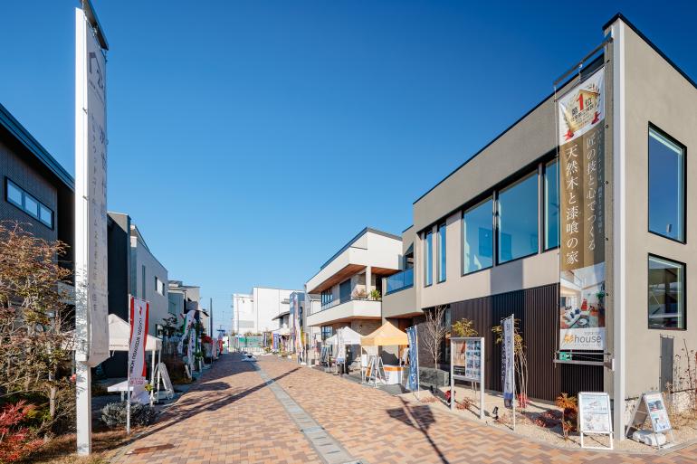 モラージュ菖蒲ハウジングステージの外観写真